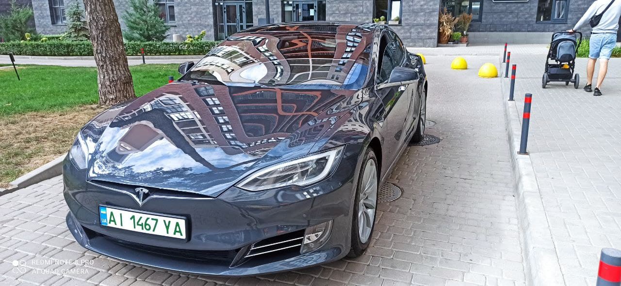 Tesla Model S 2016