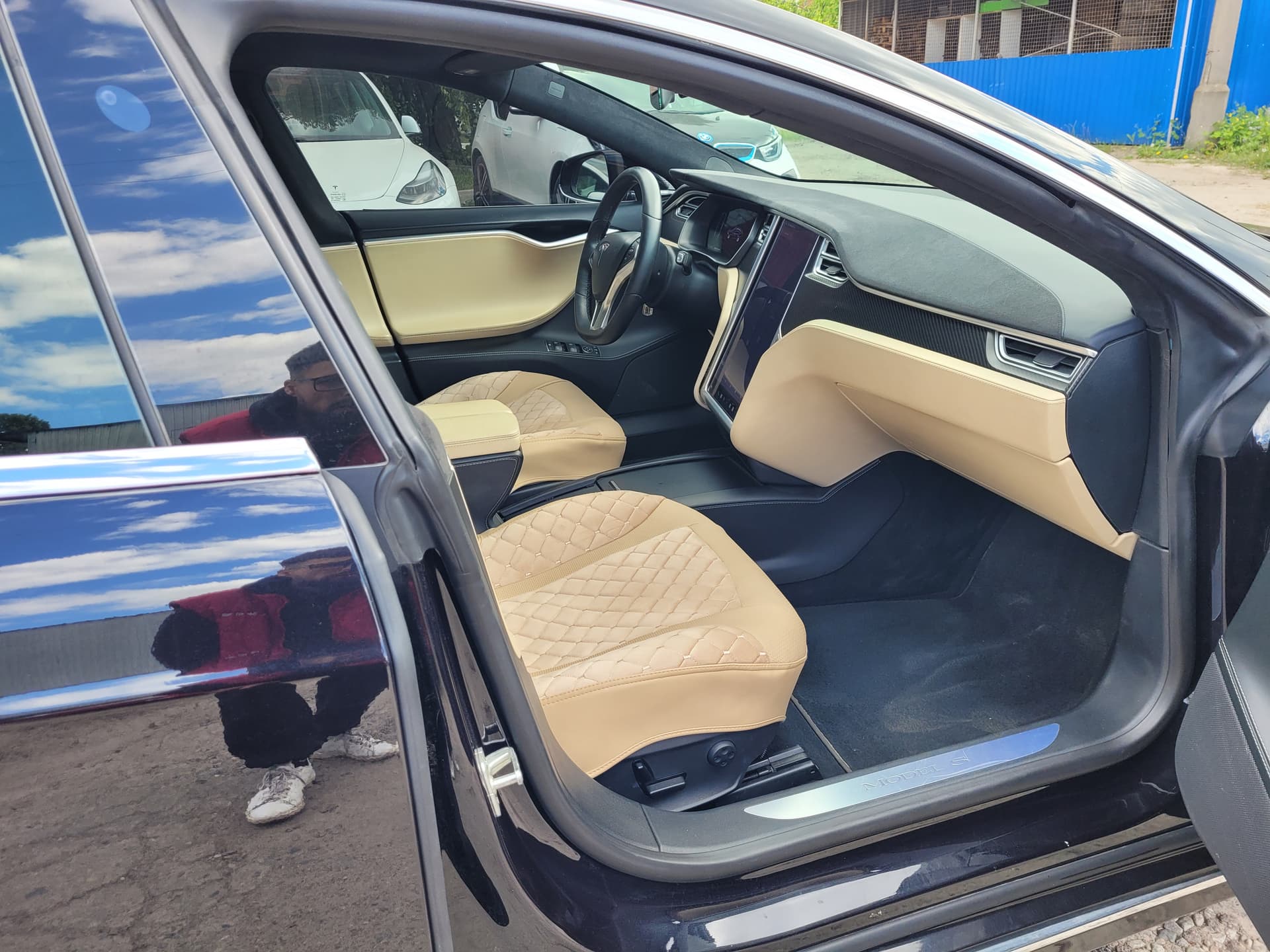 Tesla Model S 2016