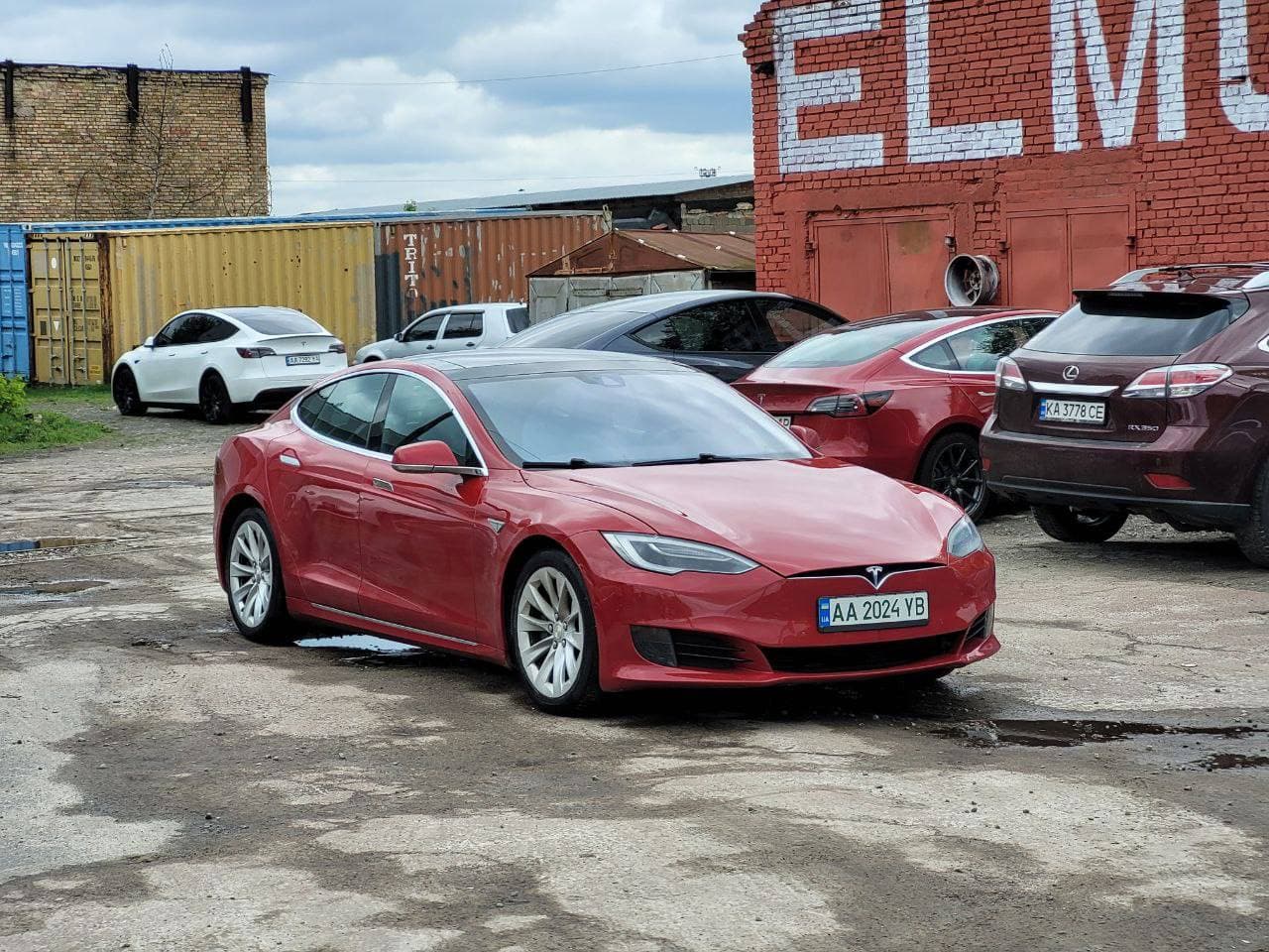 Tesla Model S 2016