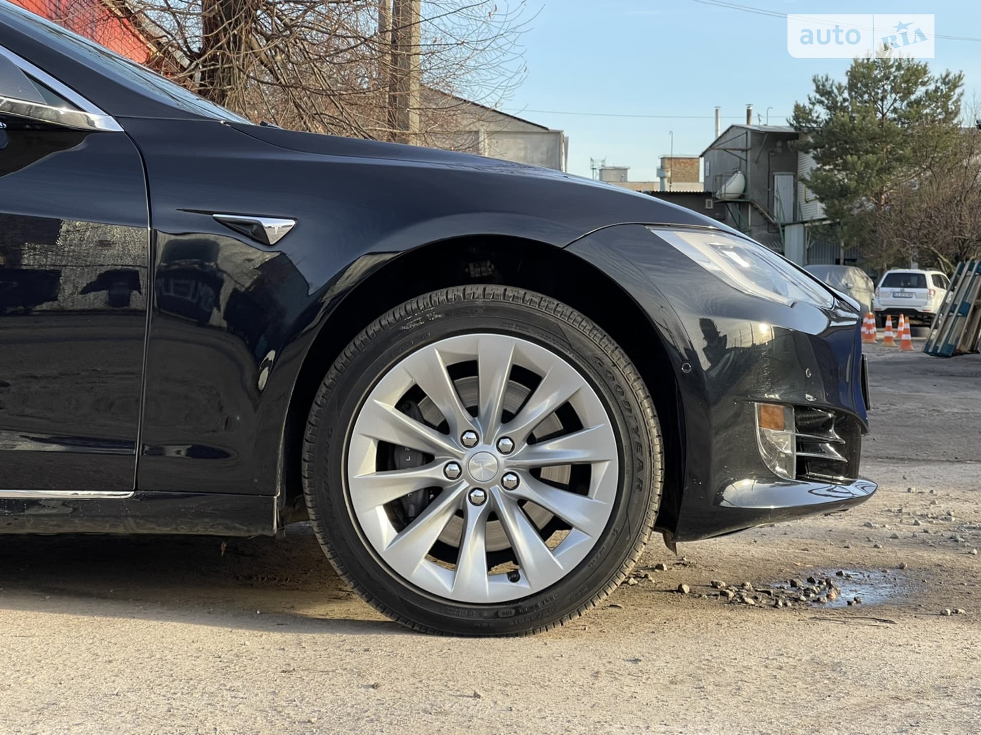 Tesla Model S 2017