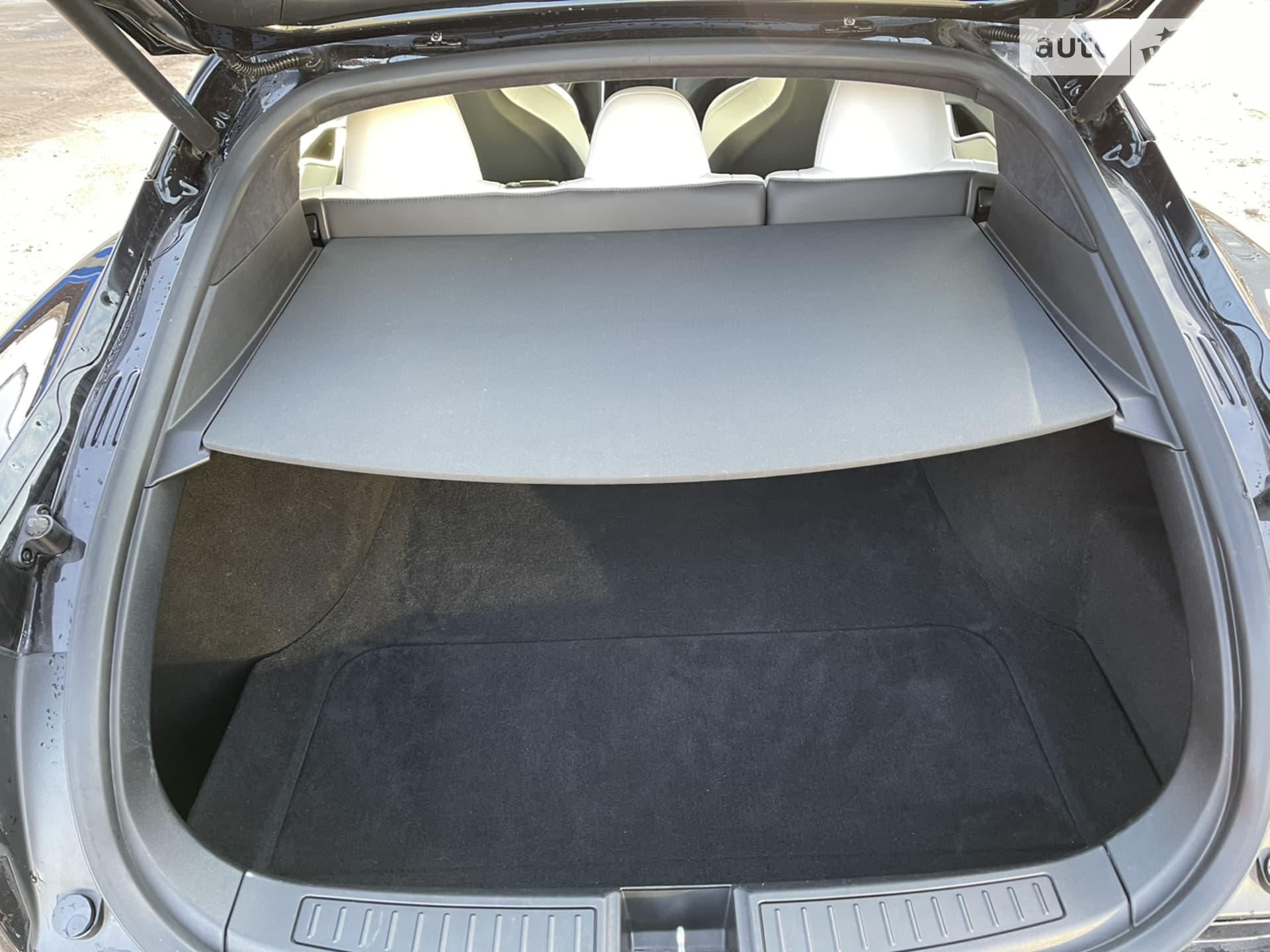 Tesla Model S 2017