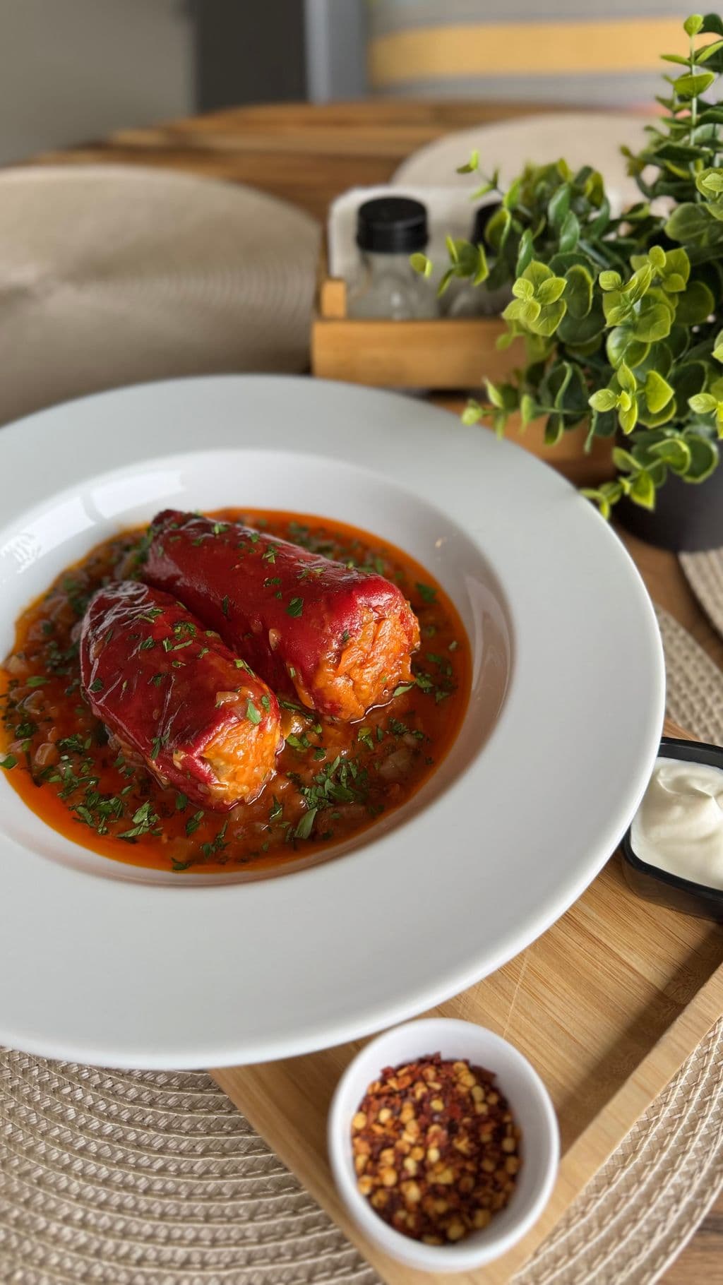 Перець, фарширований м’ясом — Taverna Good Beer у Сонячному березі