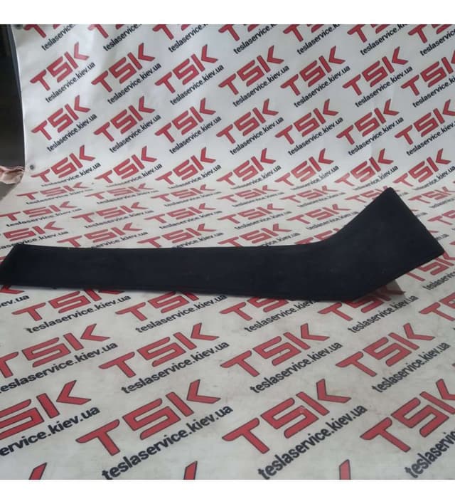 Коврик центральной консоли {MS_MSR}, Tesla Model S (OEM 1002390-00-G)