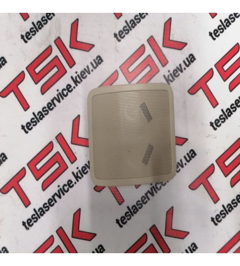 Крышка микрофона FOG {MS_MSR}, Tesla Model S (OEM 1002404-00-B)