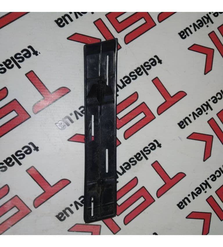 Кронштейн фары противотуманной левой, Tesla Model S (OEM 1003124-00-F)