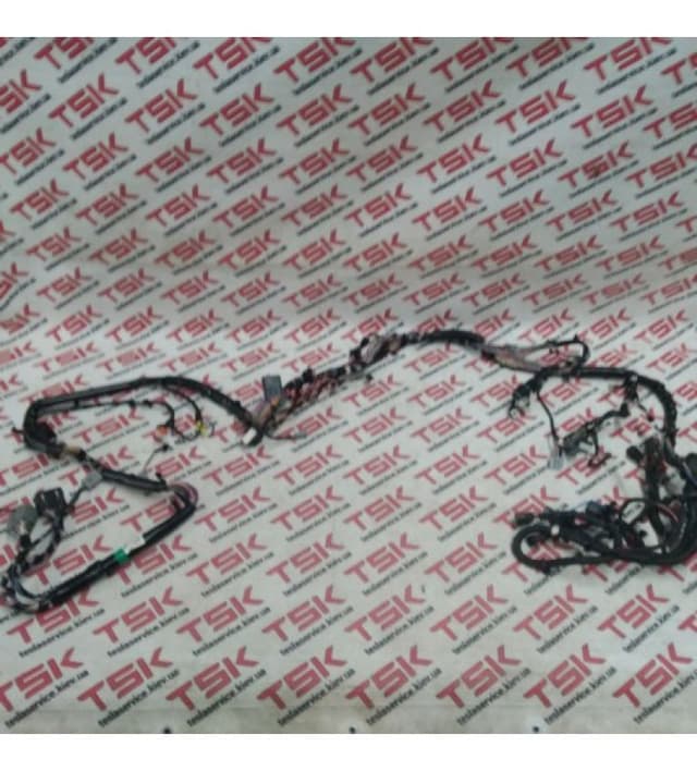 Электропроводка правого порога, Tesla Model S (OEM 1004417-06-M)
