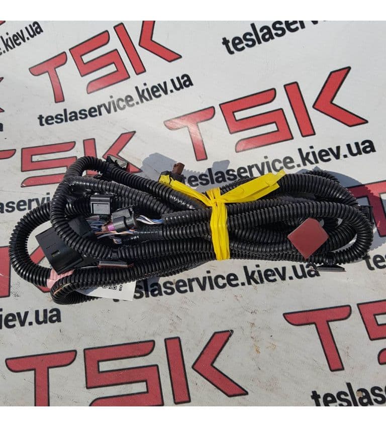 Электропроводка бампера заднего 1АП, Tesla Model S (OEM 1004421-04-P)