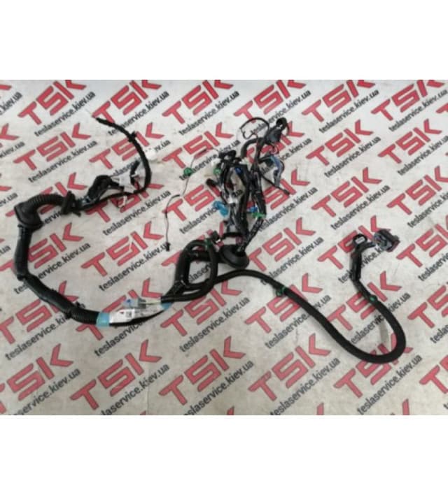 Электропроводка передней правой двери, Tesla Model S (OEM 1004424-00-H)