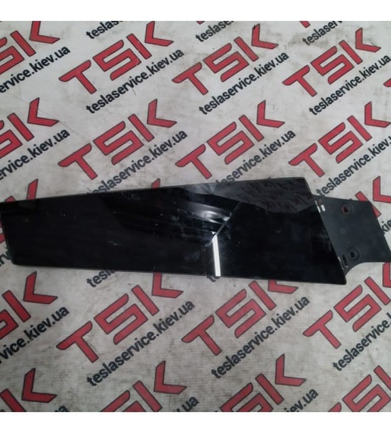 Накладка стойки B, левая сторона (стекло) {MS_MSR}, Tesla Model S (OEM 1004534-00-B)