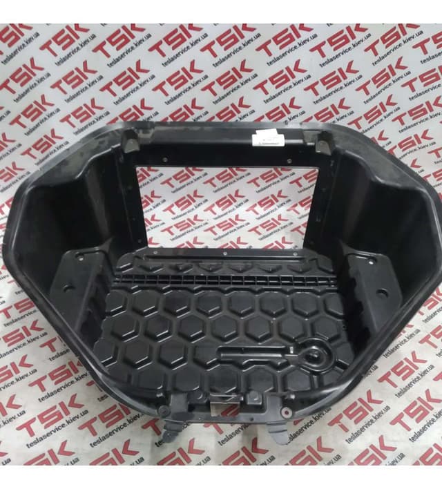 Бокс подкапотного пространства 2WD, Tesla Model S (OEM 1005896-00-G)