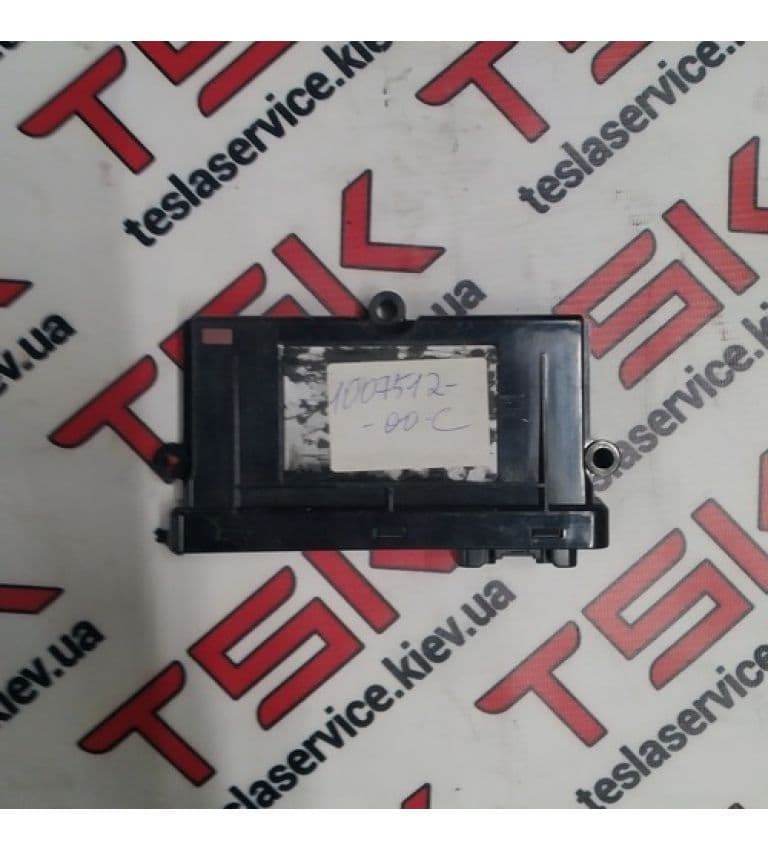 Блок управления панорамным люком {MS_MSR}, Tesla Model S (OEM 1007512-00-C)