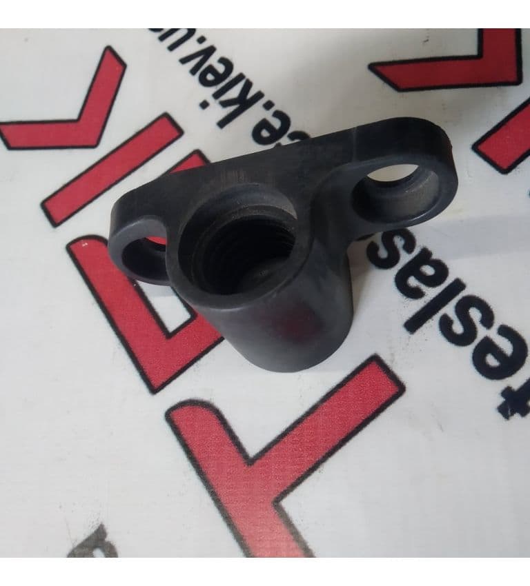 Корпус упора крышки багажника, правый {MS_MSR}, Tesla Model S (OEM 1008864-00-C)