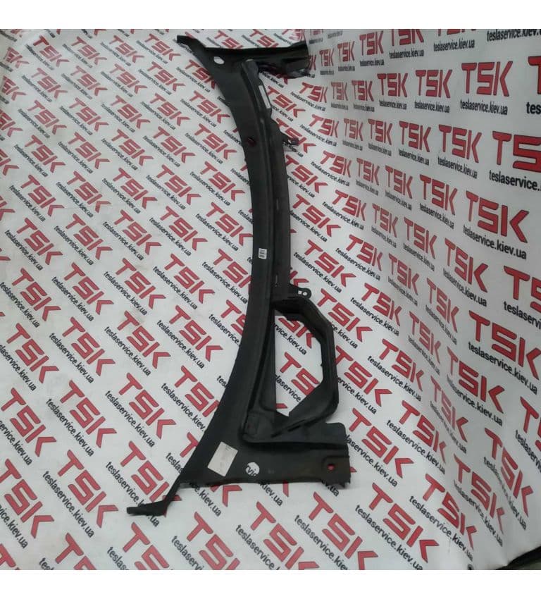 Накладка подкапотная стеклоочистителей, Tesla Model S (OEM 1008976-00-F)