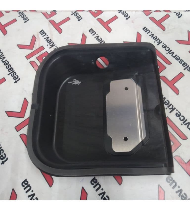 Крышка замка бокса подкапотного, Tesla Model S (OEM 1009077-00-D)