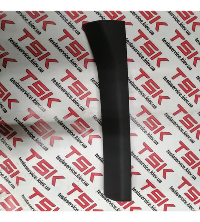 Накладка карты верхняя двери задней правой PURB, Tesla Model S (OEM 1009438-02-E)