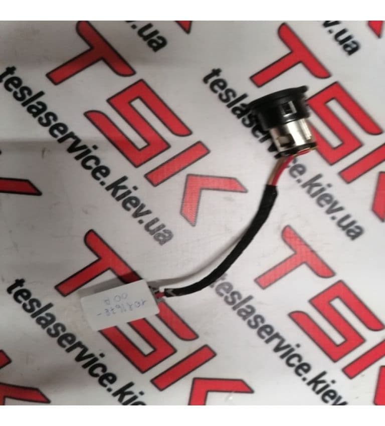 Розетка консоли 12V {MX_MS_MSR_MY}, Tesla Model Y (OEM 1011678-00-A)