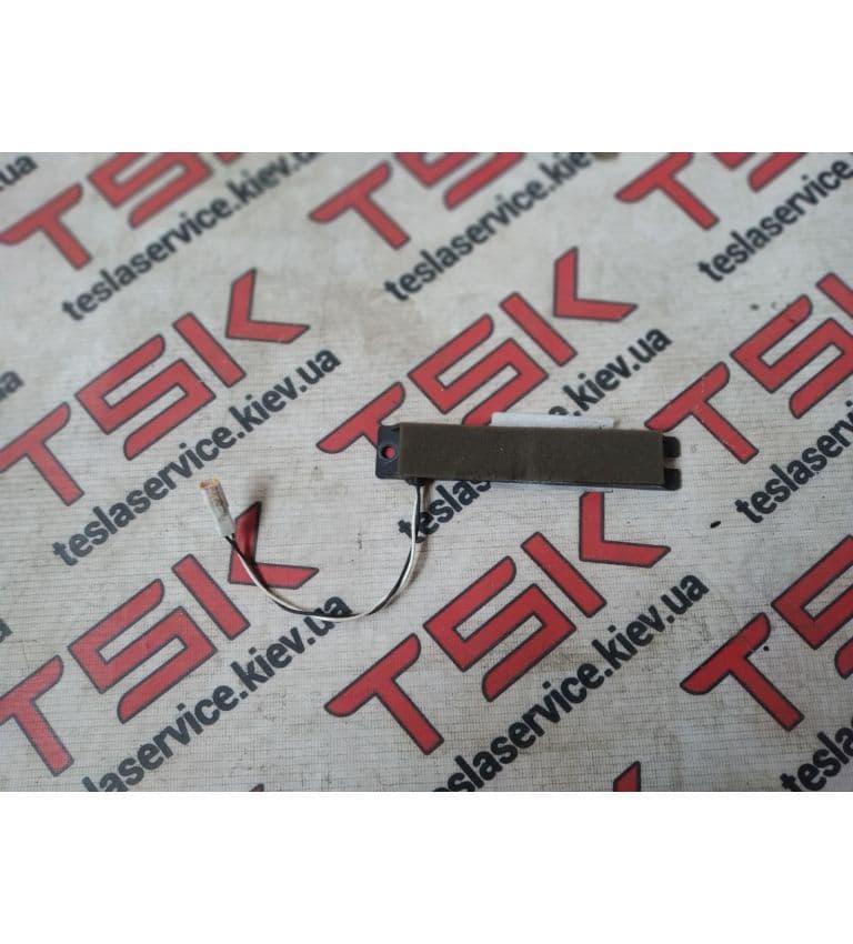 Антенна пассивного открытия автомобиля {MS,MSR}, Tesla Model S (OEM 1014951-00-A)