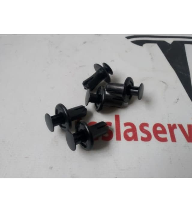 Клипса 10X22X29, Tesla Model S (OEM 1015755-00-A)
