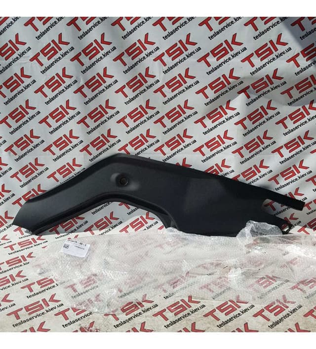 Пластик подкапотный бокса правый (2WD), Tesla Model S (OEM 1019075-00-E)