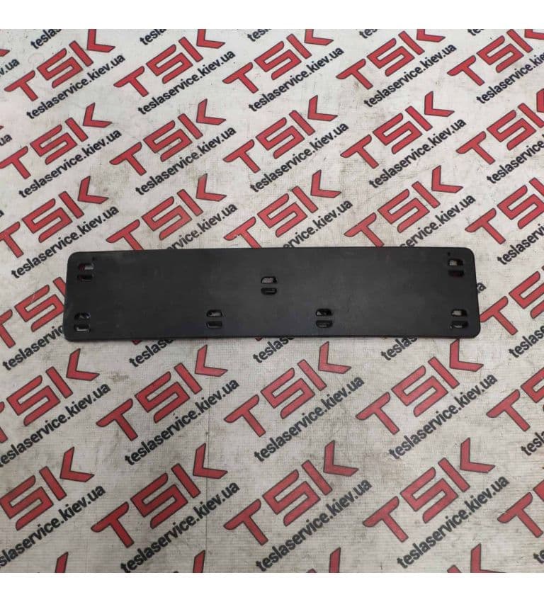 Подиум номерного знака EU, Tesla Model S (OEM 1021871-00-C)