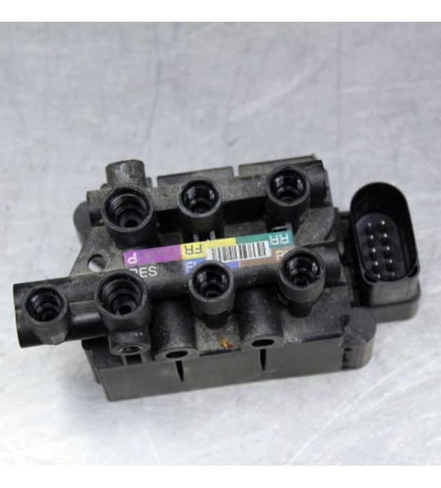Блок клапанов компрессора пневмоподвески {MX_MS_S/X 21-}, Tesla Model S (OEM 1027919-00-B)