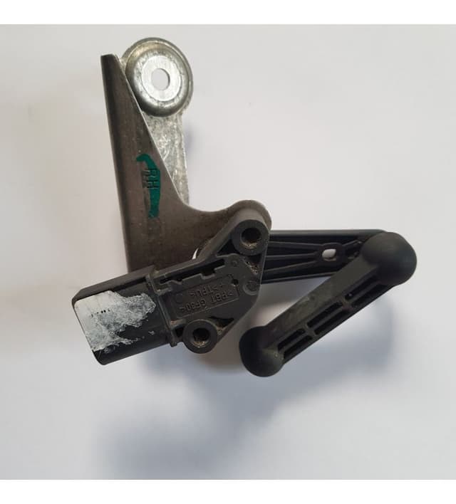 Датчик уровня передний пневмоподвески правый {MS_MSR_MX}, Tesla Model S (OEM 1027946-00-B)