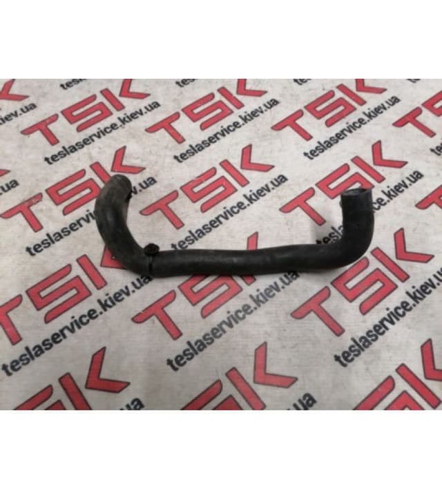 Трубка охлаждения 4WD MS, Tesla Model S (OEM 1030812-00-B)