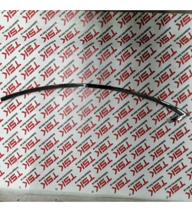 Накладка-декор правой двери (хром), Tesla Model X (OEM 1032124-50-F)