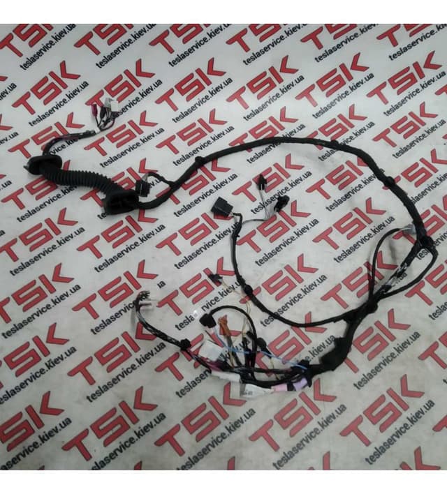 Електропроводка дверей передньої лівої MX, Tesla Model X (OEM 1032432-80-F)