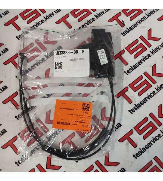 Замок двери задней левой, Tesla Model X (OEM 1033838-00-K)