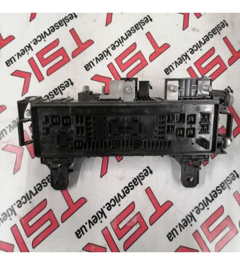 Блок предохранителей, Tesla Model S (OEM 1034405-00-E)