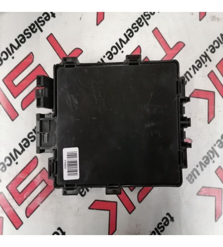 Блок предохранителей, Tesla Model S (OEM 1034409-00-A)