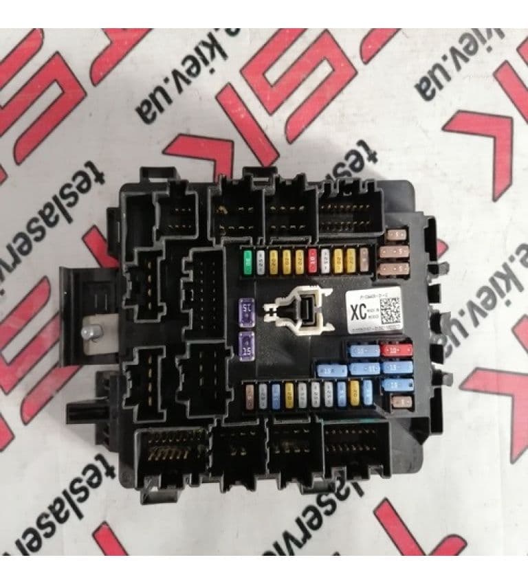 Блок электронных предохранителей, Tesla Model X (OEM 1034409-01-C)