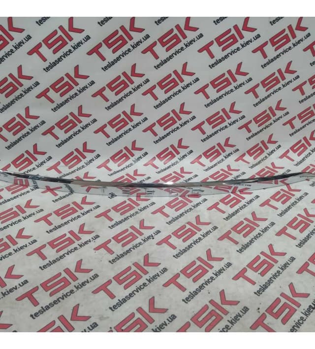 Молдинг крышки багажника хром MX, Tesla Model X (OEM 1035369-00-D)