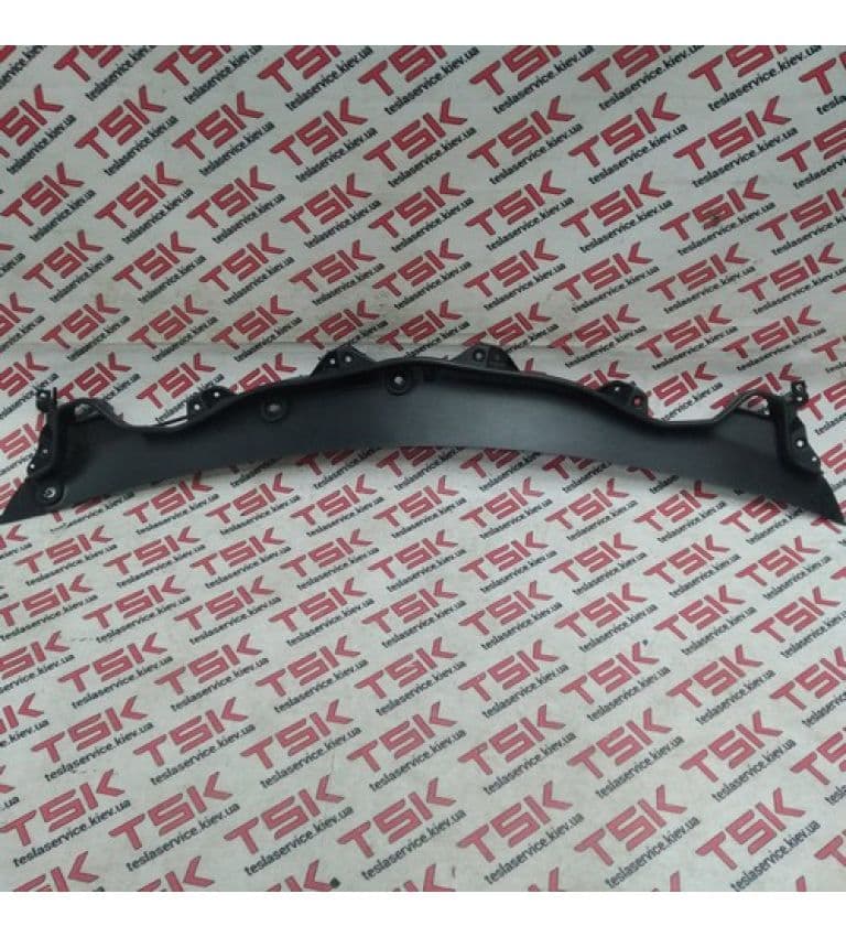 Пластик лобового стекла с трубкой омывателя, Tesla Model X (OEM 1036245-00-E)