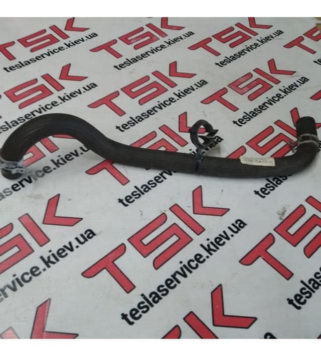 Шланг системы охлаждения, Tesla Model X (OEM 1036754-00-H)