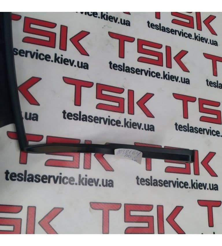 Кронштейн козырька люка, левый {MS_MSR}, Tesla Model S (OEM 1038164-00-C)