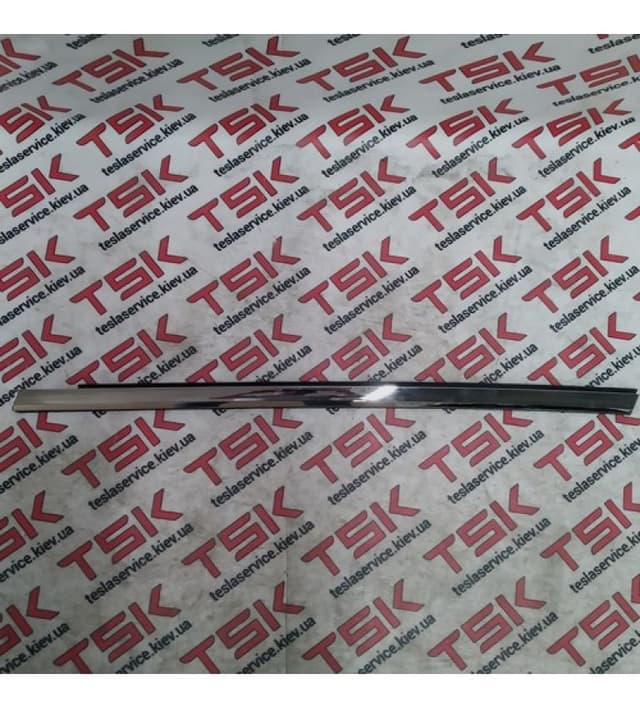 Молдинг двери передней левой (наружный, хром) {MS_MSR}, Tesla Model S (OEM 1038393-00-A)