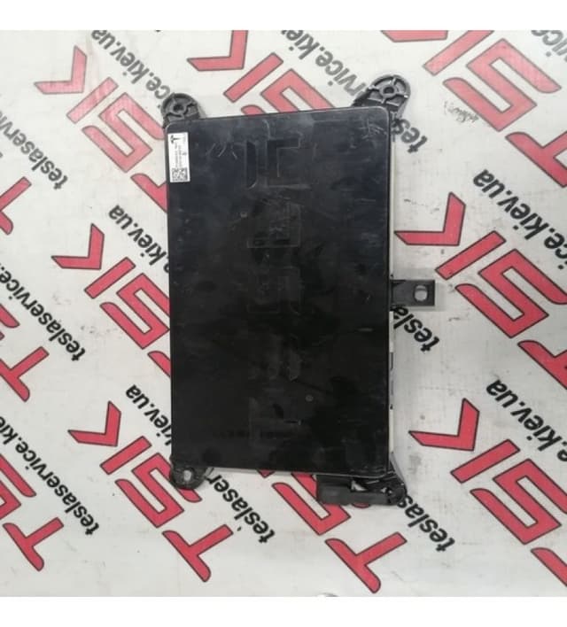 Боди контроллер, задний, Tesla Model X (OEM 1043900-00-E)