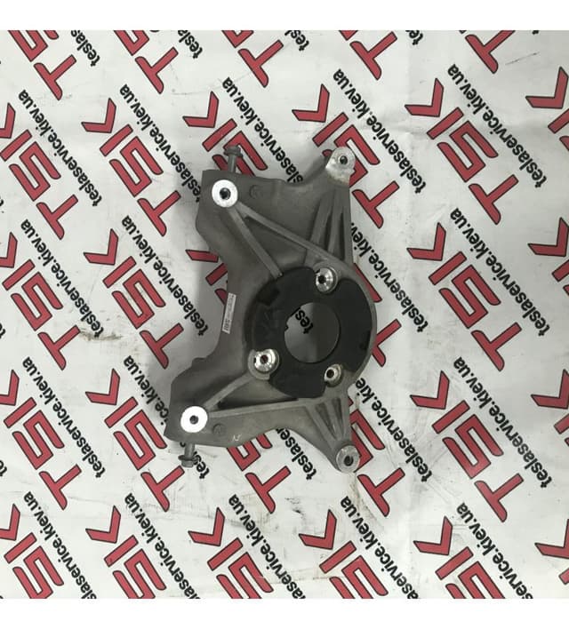 Стакан опорный амортизатра правого (пружинного) {M3_MY}, Tesla Model Y (OEM 1044376-00-D)