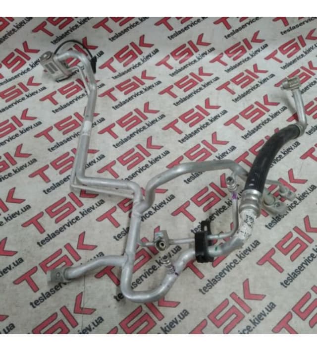Трубопровод кондиционера, Tesla Model X (OEM 1046265-00-D)