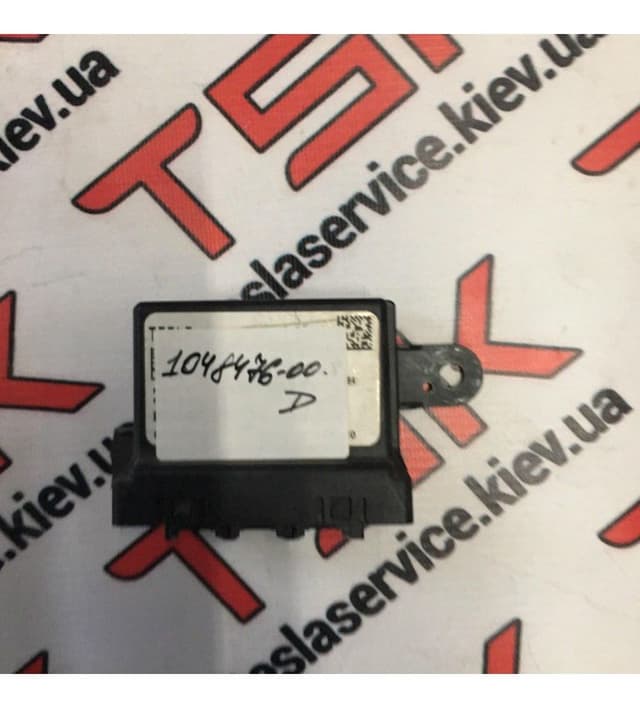 Блок управления (система PARK ASSIST) {MS_MSR_MX}, Tesla Model S (OEM 1048476-00-D)