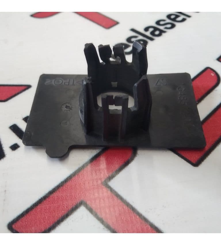 Кронштейн парктроника (1АП) S7, Tesla Model S (OEM 1048522-00-B)