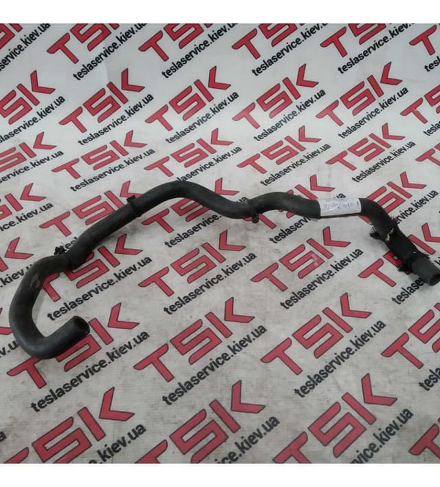 Трубка охлаждения 4WD MS, Tesla Model S (OEM 1049684-00-A)