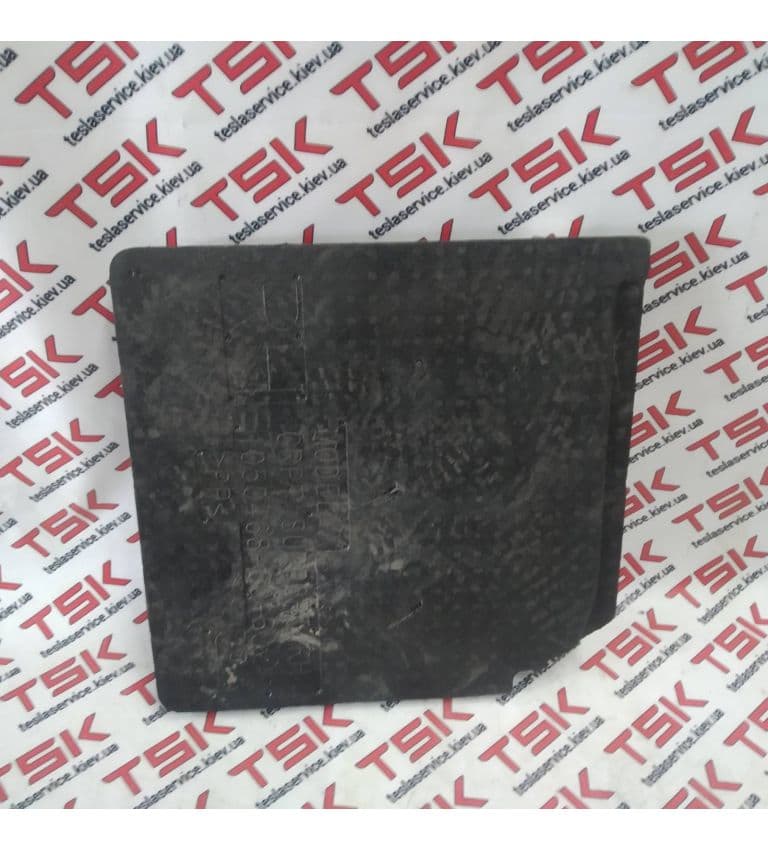 Прокладка (пенопласт) под ноги пассажира, Tesla Model X (OEM 1050468-00-C)