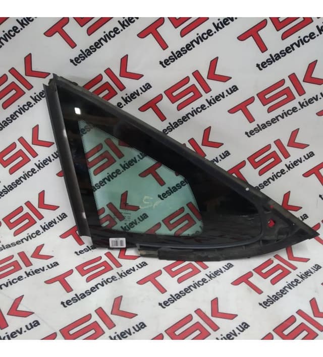 Форточка задняя правая сторона {MS_MSR}, Tesla Model S (OEM 1051821-99-A)