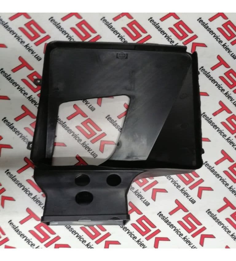 Диффузор радиатора кондиционера левый, Tesla Model S (OEM 1058023-00-C)