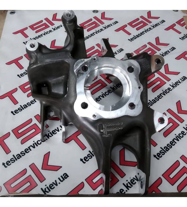 Кулак задний левый 4WD {MS_MSR}, Tesla Model S (OEM 1058539-00-B)