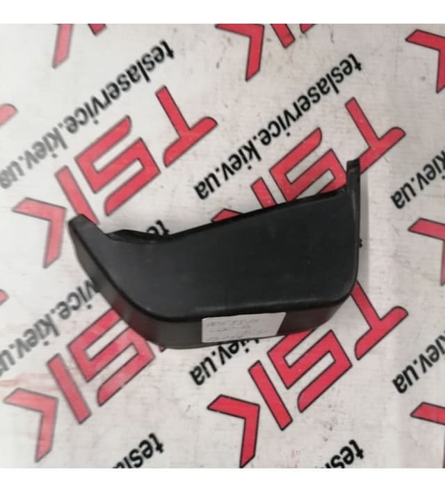 Крышка заднего правого фонаря багажника, Tesla Model X (OEM 1058813-00-B)