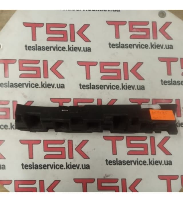 Кронштейн облицовки проема задней левой двери, Tesla Model X (OEM 1059185-00-A)